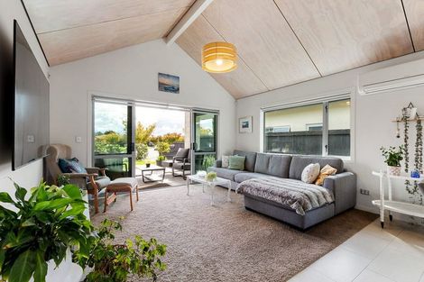 Photo of property in 23 Brancaster Place, Cambridge, 3434