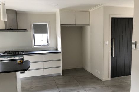 Photo of property in 59a Queen Street, Riverhead, 0820