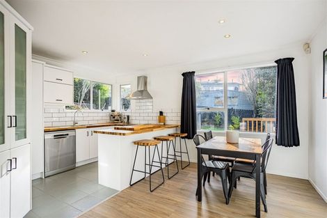 Photo of property in 58 Hartley Terrace, Massey, Auckland, 0614