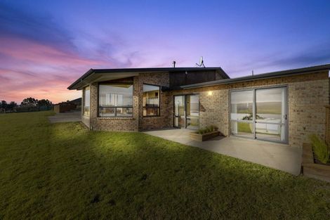 Photo of property in 14 Kingsgate Lane, Waihola, Milton, 9073