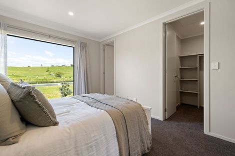 Photo of property in 19 Kakariki Lane, Rototuna North, 3210