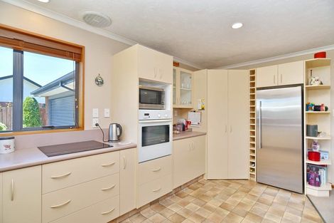 Photo of property in 6 Melford Close, Rangiora, 7400