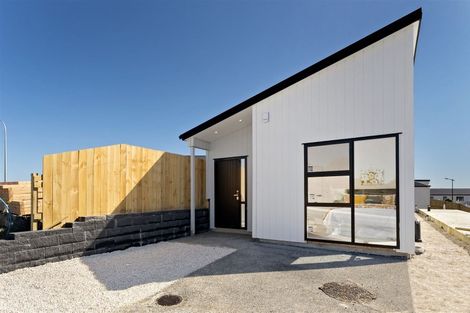 Photo of property in 6 Puhikawa Street, Massey, Auckland, 0614