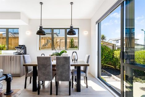 Photo of property in 15 Pakoro Close, Hobsonville, Auckland, 0618