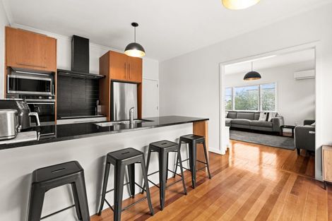 Photo of property in 47a Napier Road, Havelock North, 4130