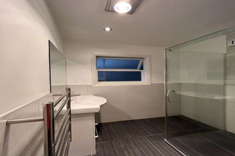 Photo of property in 18 Idris Road, Fendalton, Christchurch, 8052