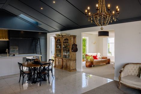 Photo of property in 83 Saint Kilda Road, Cambridge, 3434