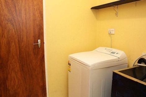 Photo of property in 171f2 Queens Drive, Lyall Bay, Wellington, 6022