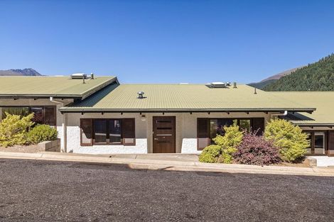 Photo of property in 10/14 Malaghan Street, Queenstown, 9300