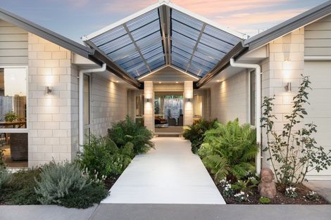 Photo of property in 191 Lakes Boulevard, Pyes Pa, Tauranga, 3112