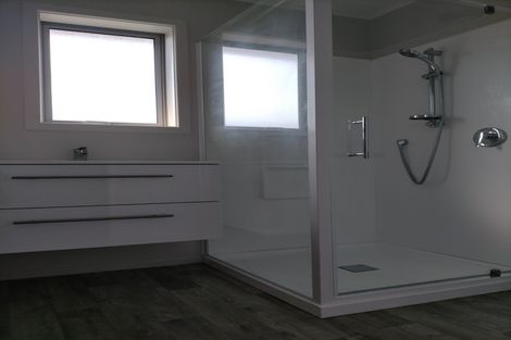 Photo of property in 71 Dunstan Road, Alexandra, 9320