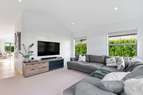 Photo of property in 6 Shearwater Lane, Point Wells, 0986