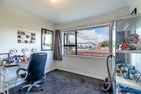 Photo of property in 93 Regent Street, Newfield, Invercargill, 9812