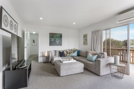 Photo of property in 62 Hellyers Street, Birkdale, Auckland, 0626