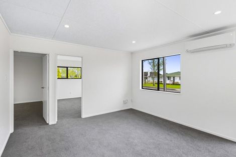 Photo of property in 42 Quinn Road, Levin, 5510