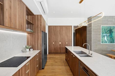 Photo of property in 2 Tomtit Crescent, Lake Hawea, Wanaka, 9382