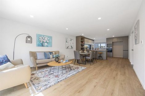 Photo of property in 16 Meritage Lane, Te Atatu South, Auckland, 0610