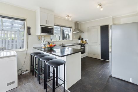Photo of property in 208 Mahia Road, Weymouth, Auckland, 2103