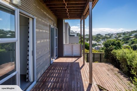 Photo of property in 51 Tiketike Way, Brooklyn, Wellington, 6021