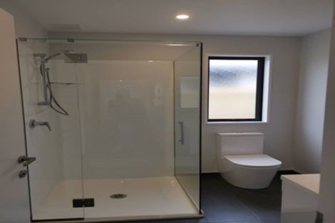 Photo of property in 15 Pohe Street, Waikanae, 5036