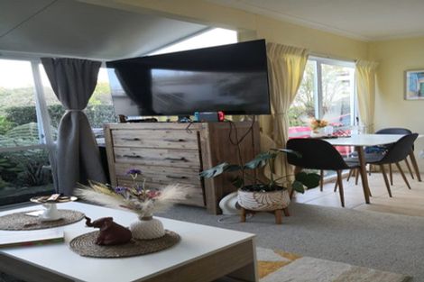 Photo of property in 110 Glamorgan Drive, Torbay, Auckland, 0630