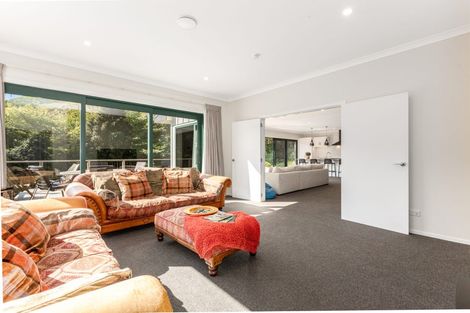 Photo of property in 1142 Paekakariki Hill Road, Paekakariki Hill, Porirua, 5381