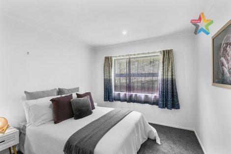 Photo of property in 17 Cresswell Place, Johnsonville, Wellington, 6037