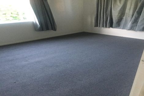 Photo of property in 2/56 Northcote Road, Northcote, Auckland, 0627