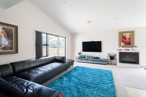 Photo of property in 5 Romaine Road, Churton Park, Wellington, 6037