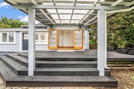 Photo of property in 17 Sussex Street, Levin, 5510