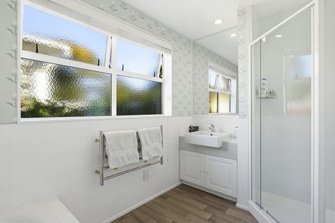 Photo of property in 1 Maple Lane, Waikanae, 5036