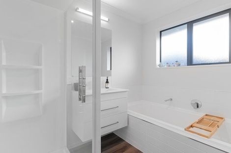 Photo of property in 4 Pierce Street, Marshland, Christchurch, 8083