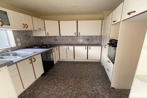 Photo of property in 146 Mark Avenue, Grenada Village, Wellington, 6037