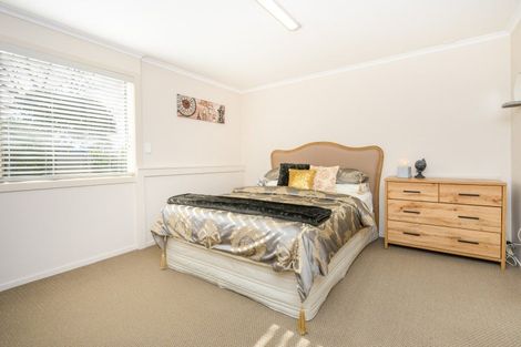 Photo of property in 14 Churchill Avenue, Hokowhitu, Palmerston North, 4410