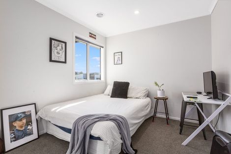 Photo of property in 26 Banks Boulevard, Whitby, Porirua, 5024