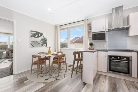 Photo of property in 146 Sievers Grove, Cannons Creek, Porirua, 5024