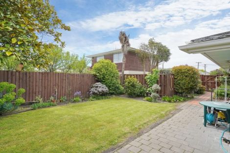 Photo of property in 23 Crofton Road, Harewood, Christchurch, 8051