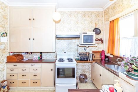Photo of property in 3 Gonville Avenue, Gonville, Whanganui, 4501