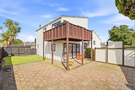 Photo of property in 8 Ash Place, Aramoho, Whanganui, 4500