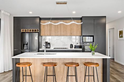 Photo of property in 12a Crows Road, Swanson, Auckland, 0614