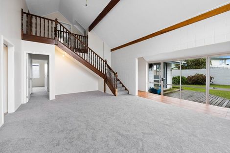 Photo of property in 13 Green Lane, Hawera, 4610