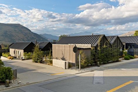 Photo of property in 2 Kotuku Lane, Hobsonville, Auckland, 0616