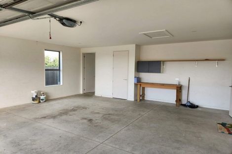 Photo of property in 8 Little Gem Road, Hornby, Christchurch, 8025