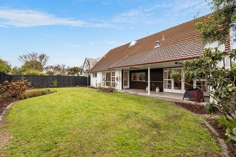 Photo of property in 10 Dunrobin Place, Avonhead, Christchurch, 8042