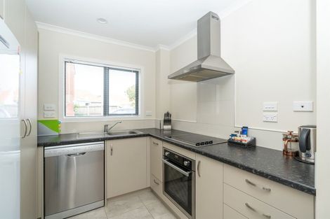 Photo of property in 12u2 Short Street, Claudelands, Hamilton, 3214