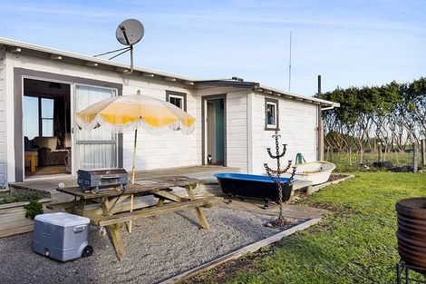 Photo of property in 215 Kakaramea Road, Kakaramea, Patea, 4598