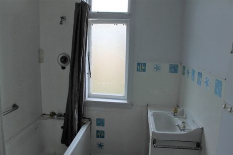 Photo of property in 25 Coates Street, Westport, 7825