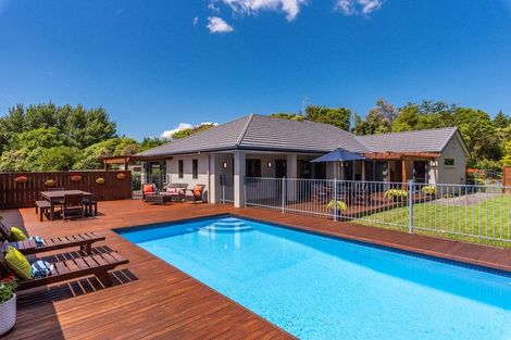 Photo of property in 33 Killalea Place, Paraparaumu, 5032