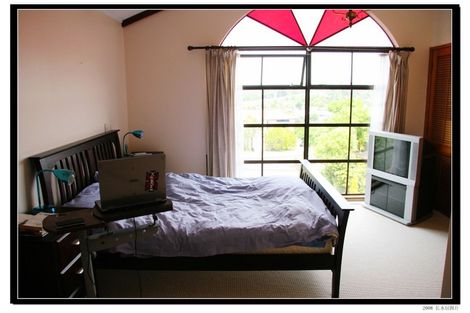 Photo of property in 15 Longwood Place, Forrest Hill, Auckland, 0620