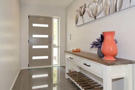 Photo of property in 1/44b Pleasant Road, Glen Eden, Auckland, 0602